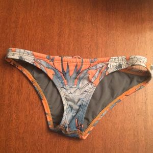 Jolyn Europe Bottom.